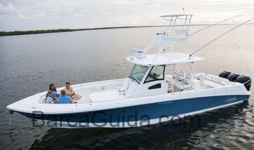 Boston Whaler 370 Outrage recensioni e scheda tecnica